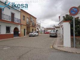 Adosada en venta en Hinojos, Andalucia photo 0