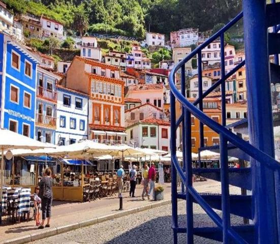 Piso en venta en Cudillero, Área de Avilés photo 0