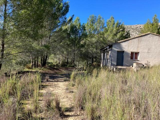 Casa con terreno en venta en Pedreguer photo 0