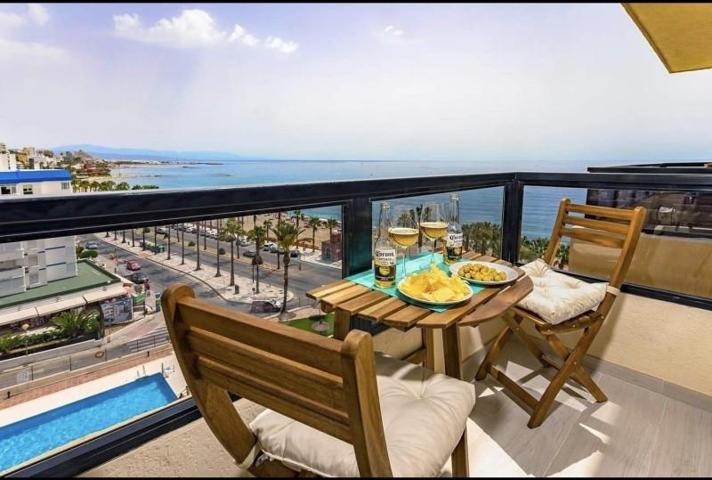 Duplex en venta en Benalmádena, Avda. De las Palmeras photo 0