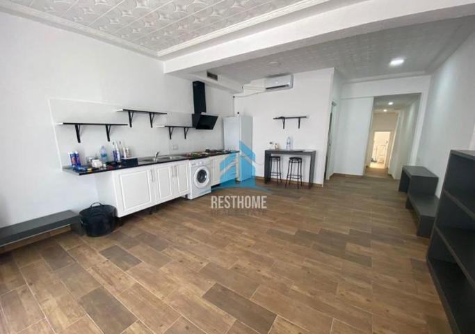 Planta baja en venta en Valencia, La Petxina photo 0