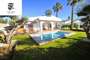 Chalet en venta en Alcanar, Alcanar-Platja - Urb. Serramar photo 0