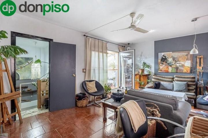 Casa en venta en Granada, Cervantes photo 0