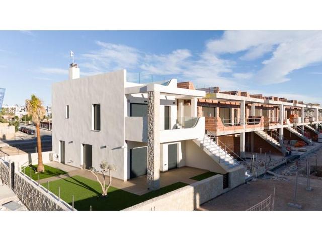 Bungalow en venta en Pilar de la Horadada photo 0
