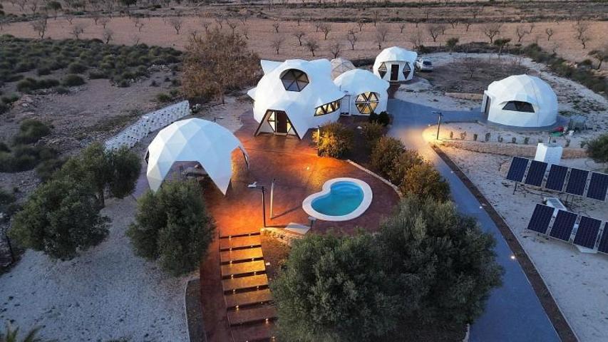 Chalet en venta en Pinoso photo 0