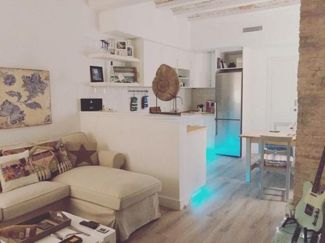 Piso en venta en Barcelona photo 0