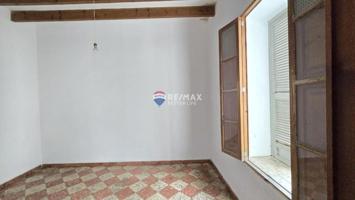 Adosada en venta en Sant Joan photo 0