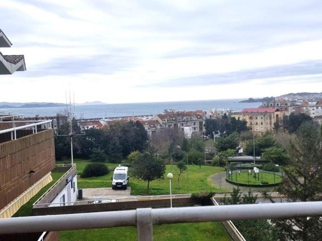 Piso en venta en Sanxenxo, Salnés photo 0