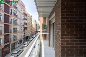 Piso en venta en Granada, Camino de ronda photo 0