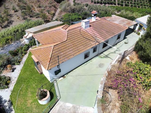 Chalet en venta en Vélez-Málaga, Camino Viejo de Málaga photo 0