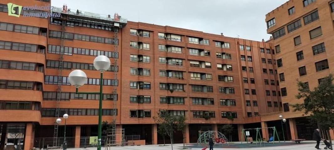 Piso en venta en Burgos, Centro photo 0