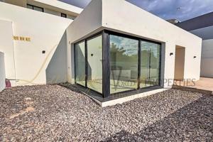 Bungalow en venta en Adeje, Avenida Barranco las Torres, 38670 photo 0