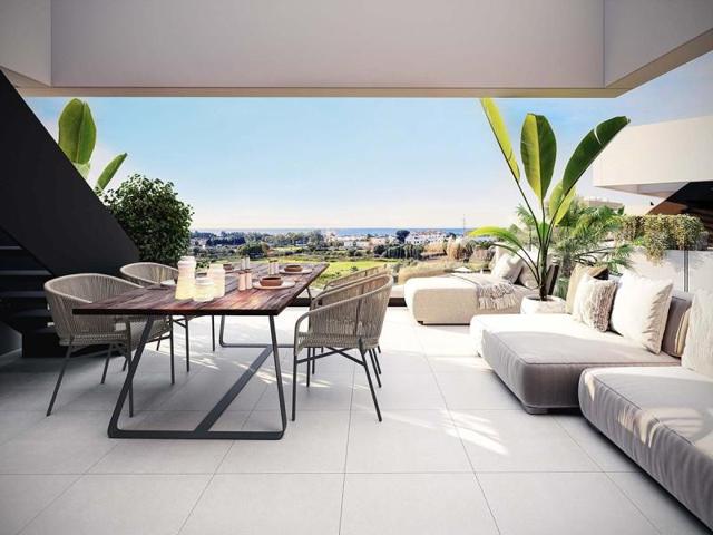 Apartamento en venta en Estepona, C-Alberto- Urb Playa Cancelada photo 0