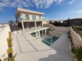 Chalet en venta en Santa Pola photo 0