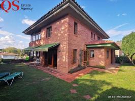 Casa en venta en Girona, Palau photo 0