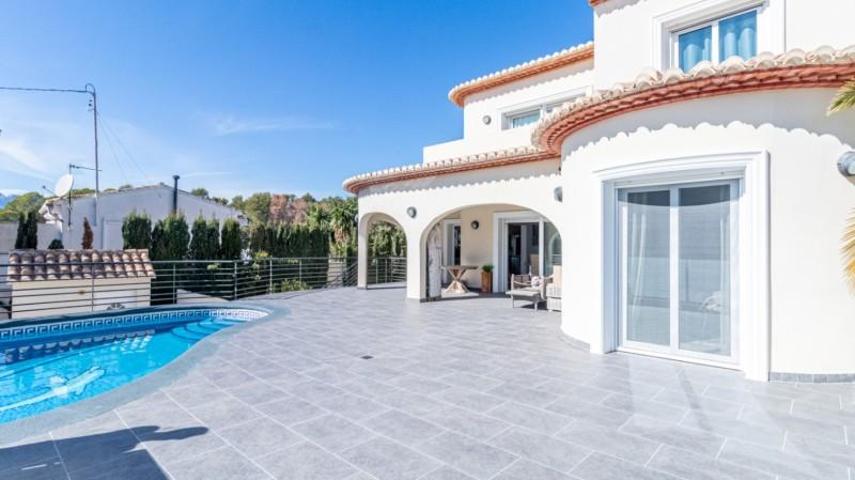 Chalet en venta en Benissa, Cala Fustera photo 0