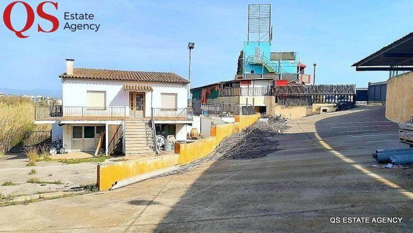 Edificio en venta en Tordera, Mas reixac photo 0