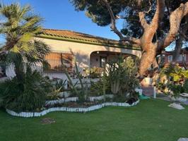 Chalet en venta en Orihuela Costa, Altos de Campoamor photo 0