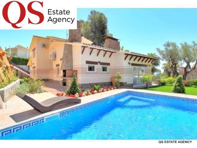 Chalet en venta en Blanes, Cala Sant Francesc photo 0