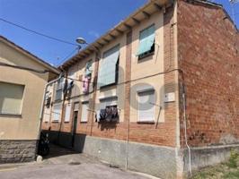 Piso en venta en Olot, La Garrotxa photo 0