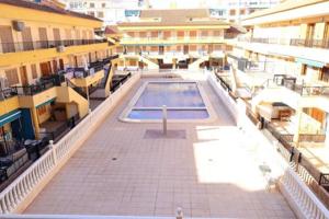 Apartamento en venta en Torrevieja photo 0