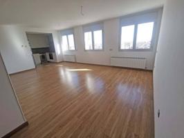 Piso en venta en Lleida, Segrià photo 0