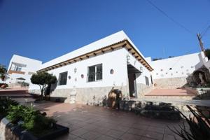 Casa en venta en la Bisbal del Penedès, El priorat de la bisbal photo 0