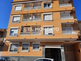 Apartamento en venta en Almoradi, Colegio canales y martinez photo 0