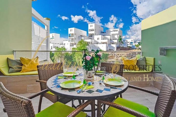 Apartamento en venta en Adeje, Calle Antonio Navarro, 38660 photo 0