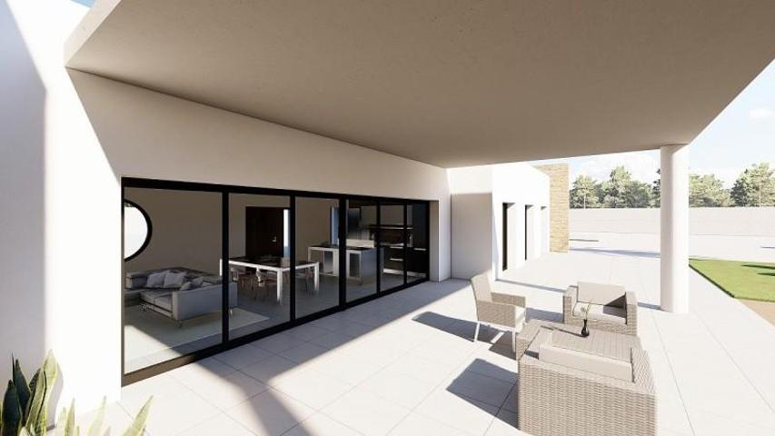 Chalet en venta en Pinoso photo 0