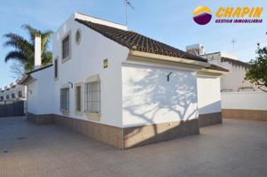 Chalet en venta en Jerez de la Frontera, Sur photo 0