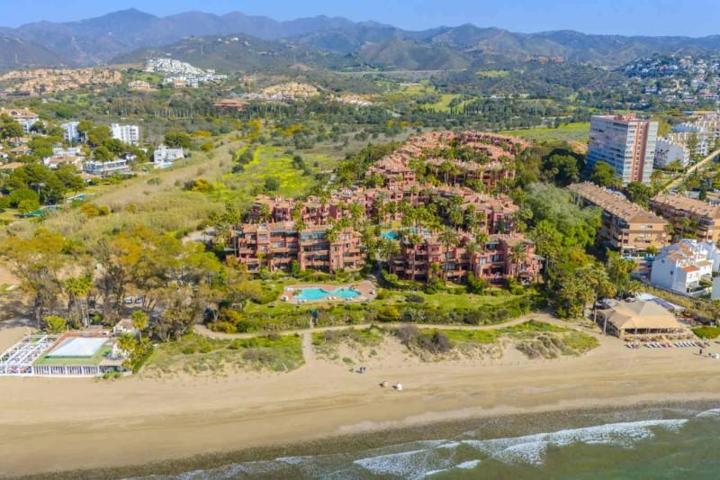 Apartamento en venta en Marbella, Marbella Este - Alicate Playa photo 0