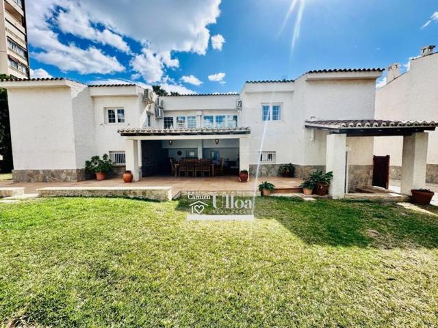 Chalet en venta en Alicante, Playa San Juan photo 0