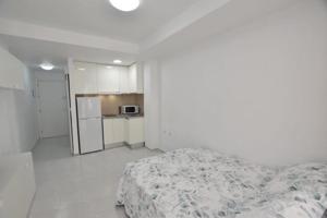 Apartamento en venta en Torrevieja photo 0