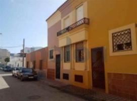 Adosada en venta en La Línea de la Concepción, Campo de Gibraltar photo 0