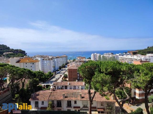 Piso en venta en Lloret de Mar, Playa de Fenals photo 0