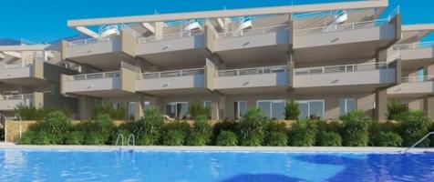 Apartamento en venta en Estepona, Azata Golf Estepona Oeste photo 0