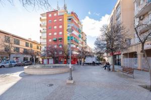 Piso en venta en Granada, Zaidín photo 0