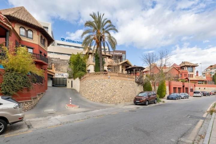 Adosada en venta en Granada, Acceso a la Alhambra photo 0