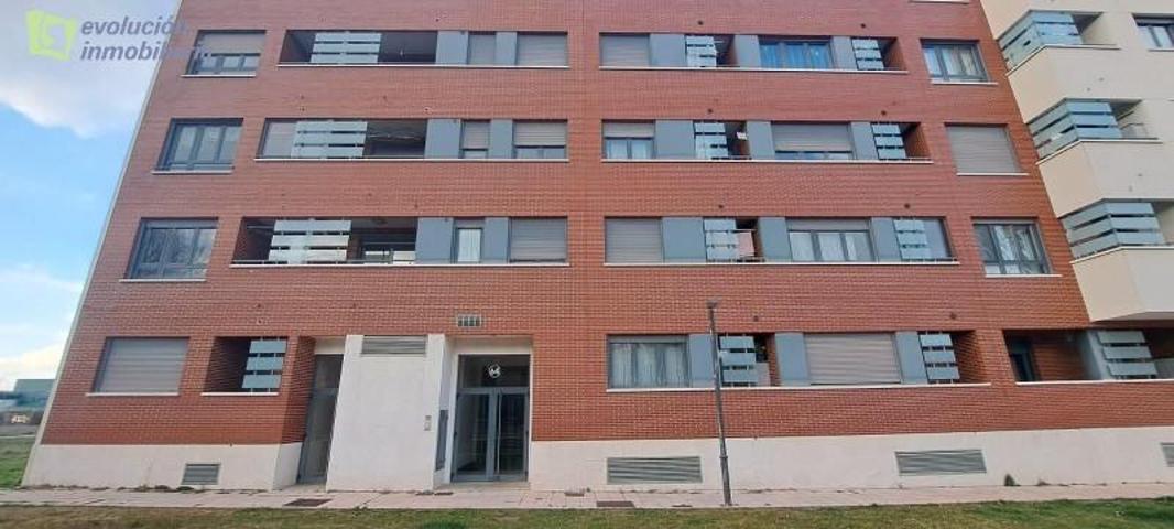 Piso en venta en Burgos, Villafría - La Ventilla - Castañares photo 0