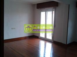 Piso en venta en Santurtzi photo 0