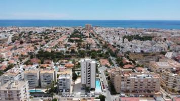 Apartamento en venta en Torrevieja photo 0