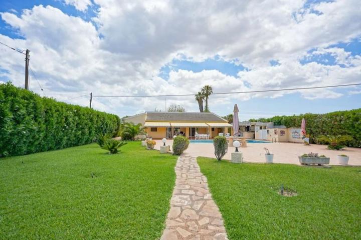 Chalet en venta en Els Poblets, Centro photo 0