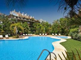 Planta baja en venta en Marbella, Marbella Golden Mile - Lomas del Rey photo 0