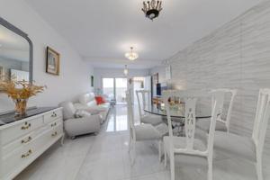 Adosada en venta en Torrevieja, Baix Segura photo 0