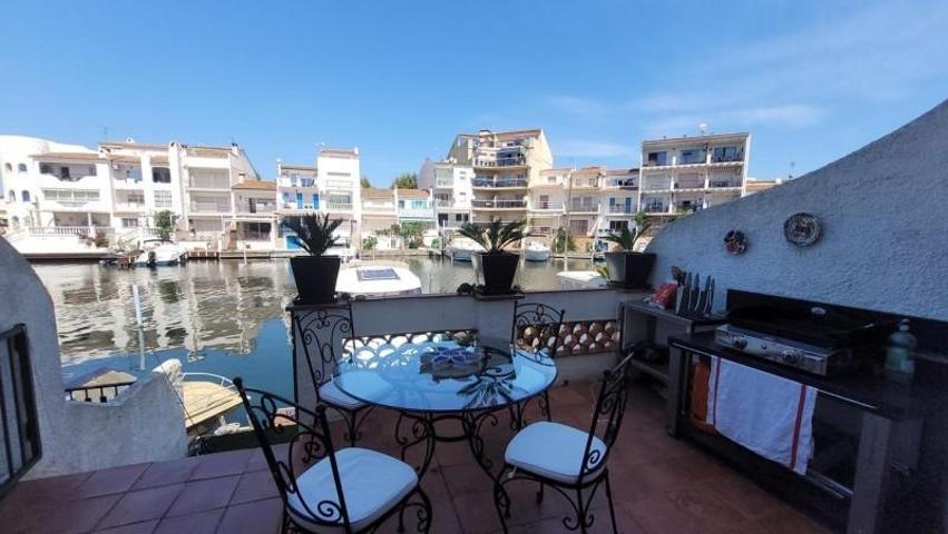 Adosada en venta en Empuriabrava, Port Emporda photo 0