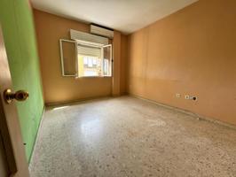 Apartamento en venta en Puerto Real, Julian besteiro photo 0