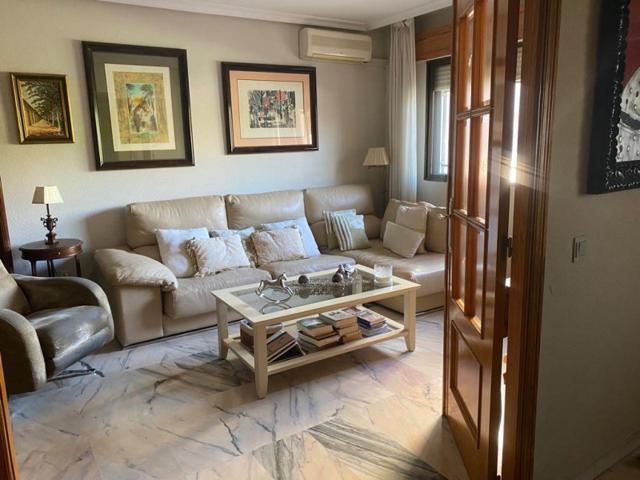 Chalet en venta en Plasencia photo 0