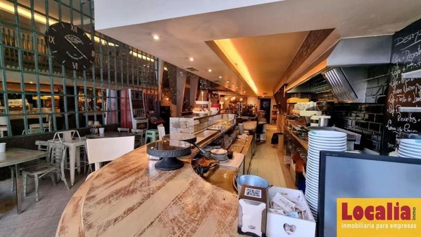 Local comercial en venta en Torrelavega, Calle Joaquín Cayón, 39300 photo 0