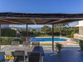 Casa en venta en Girona photo 0